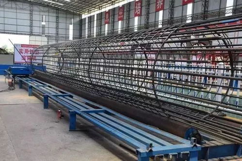 全國首例,輕型航母重量相當(dāng)?shù)娜f噸橋梁同步轉(zhuǎn)體跨越京廣鐵路